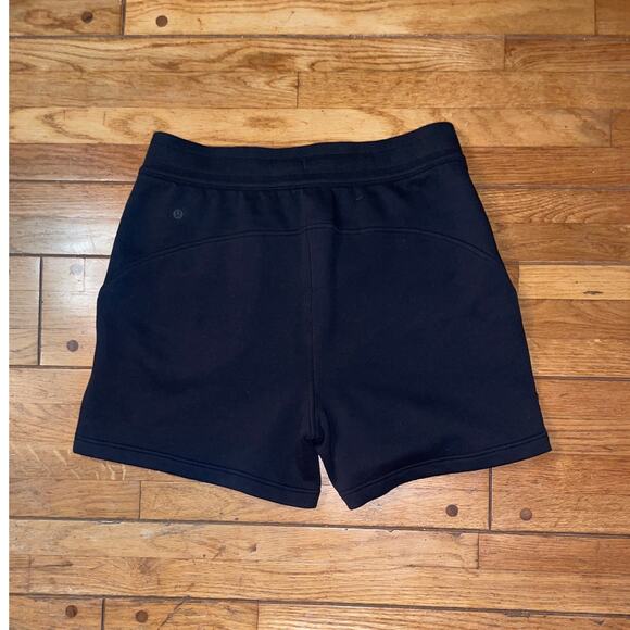 Lululemon Scuba High-Rise Short 5" - Picture 13 of 16